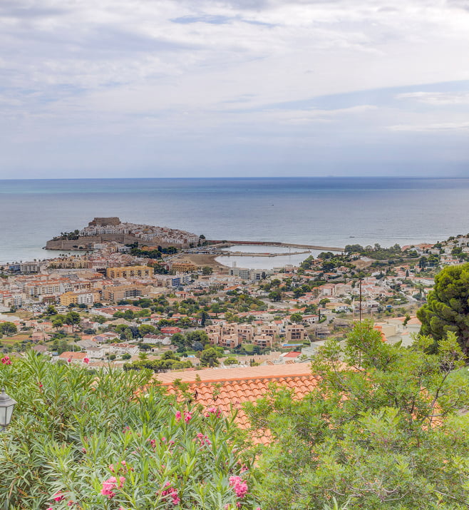 Vista aérea de Peñíscola Vista del pueblo y del mar de Peñíscola
